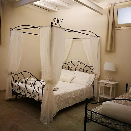 Stomachion Vendégház 4*